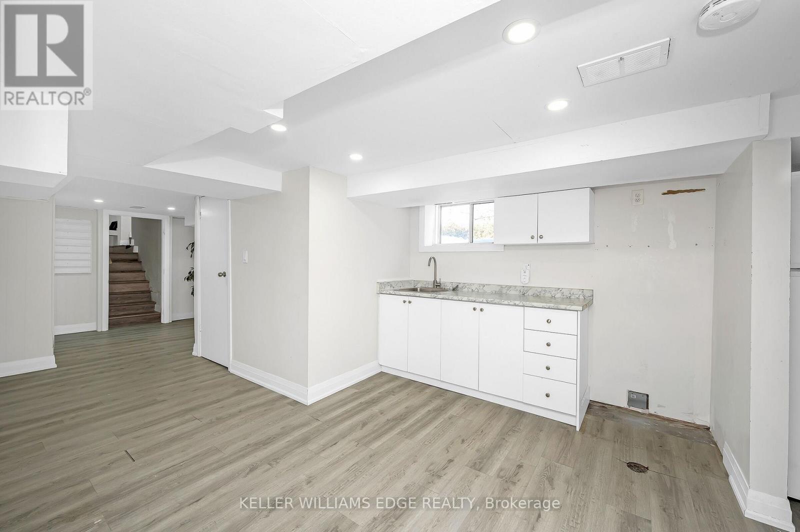 60 West 1st Street, Hamilton, Ontario  L9C 3C3 - Photo 37 - X12759958