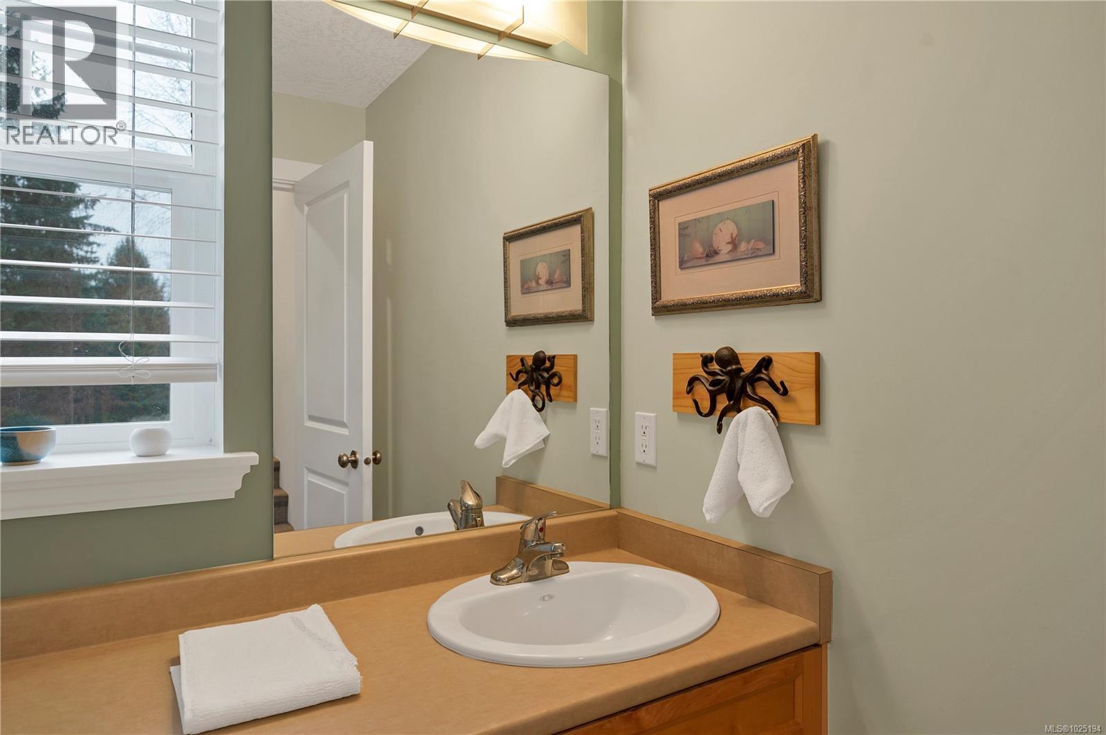 103 701 Hilchey Rd, Campbell River, British Columbia  V9W 0A2 - Photo 4 - 1025194