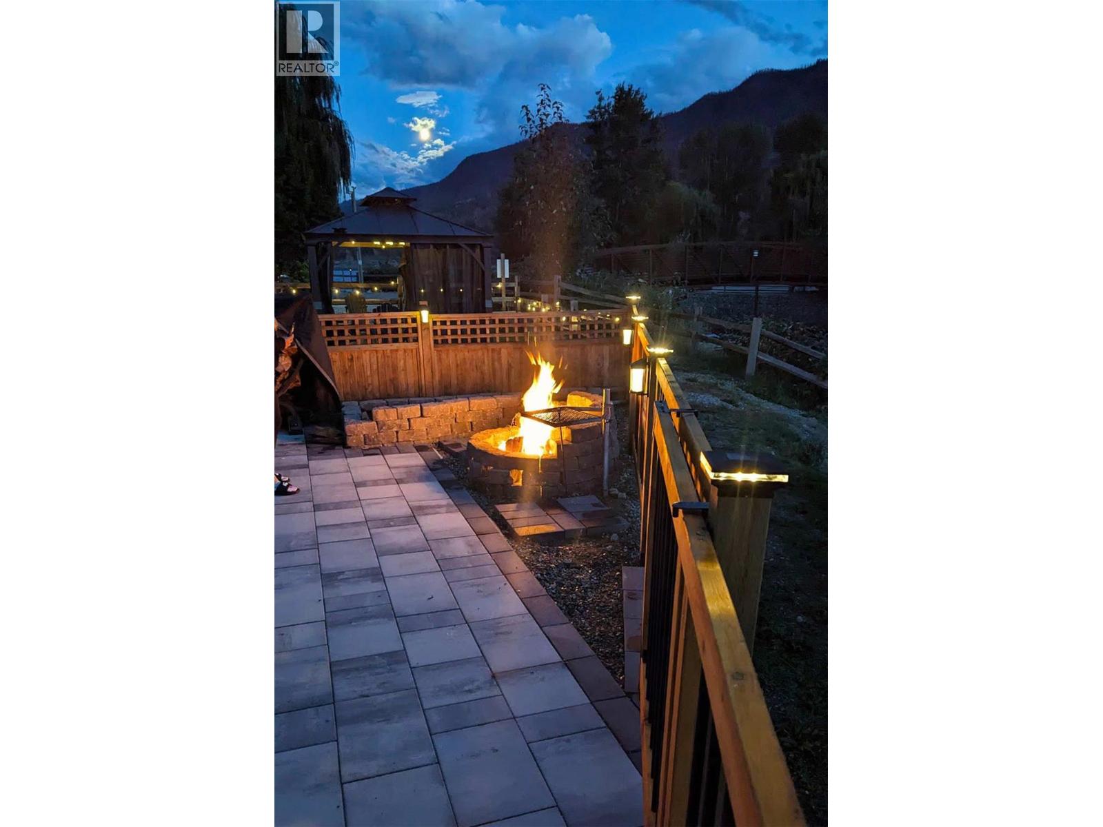 67 Cottonwood Drive, Lee Creek, British Columbia  V0E 1M4 - Photo 71 - 10374355