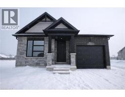 113 THACKERAY WAY, Harriston, Ontario