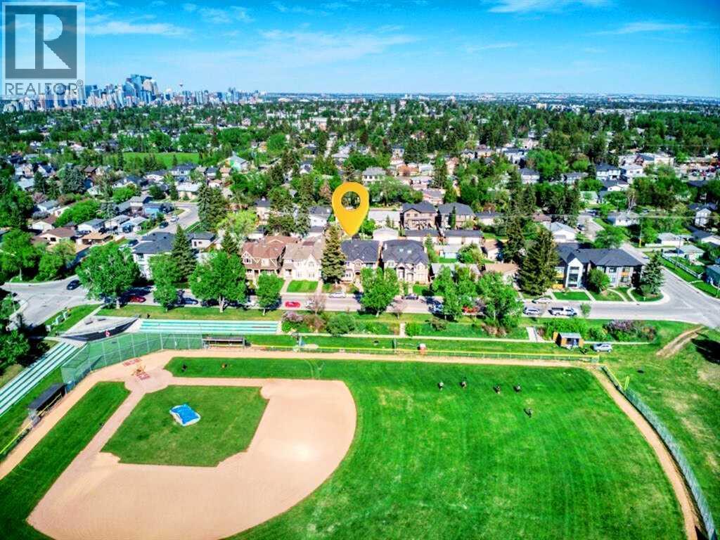 3018 30 Street Sw, Calgary, Alberta  T3E 2M6 - Photo 2 - A2281634