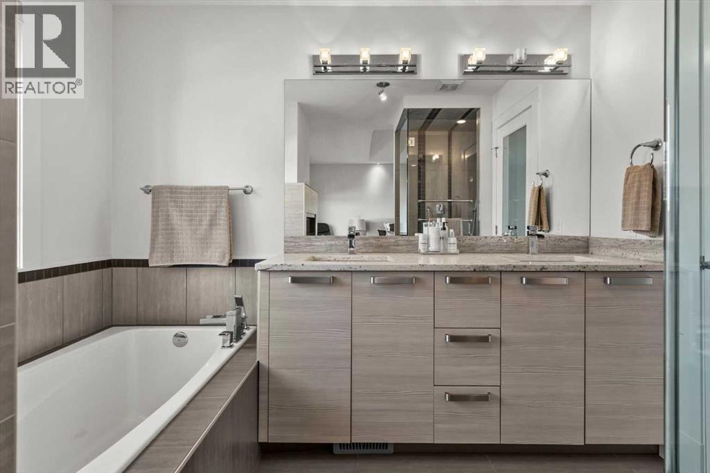 3018 30 Street Sw, Calgary, Alberta  T3E 2M6 - Photo 27 - A2281634