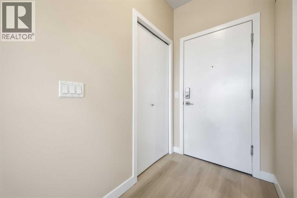 201, 4303 1 Street Ne, Calgary, Alberta  T2E 7M3 - Photo 3 - A2282878