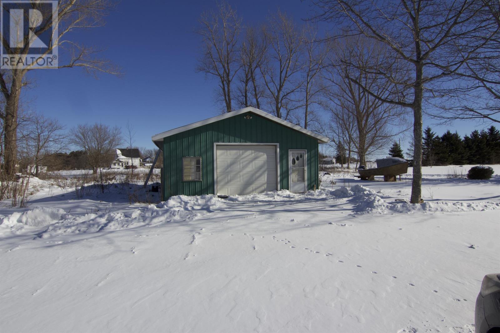26 Wilfred Street, Miscouche, Prince Edward Island  C0B 1T0 - Photo 3 - 202602158