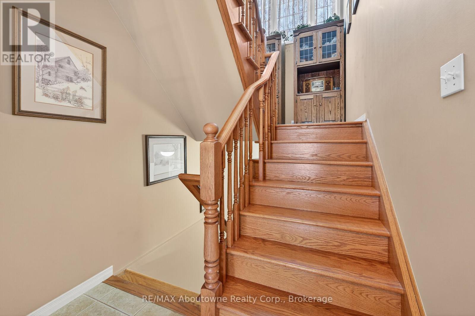 31 Elderberry Avenue, Grimsby, Ontario  L3M 5R5 - Photo 14 - X12759982