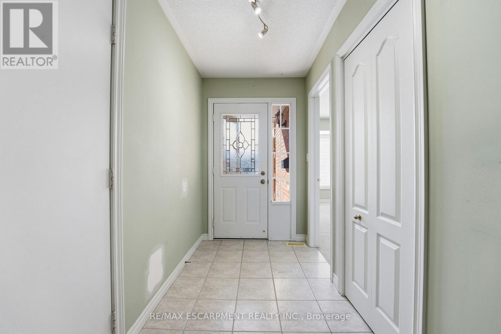 29 - 222 Fellowes Crescent, Hamilton, Ontario  L8B 0R1 - Photo 5 - X12750162