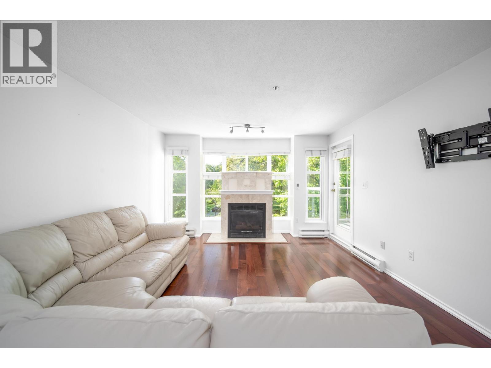 302 8728 Sw Marine Drive, Vancouver, British Columbia  V6P 6A4 - Photo 10 - R3086833