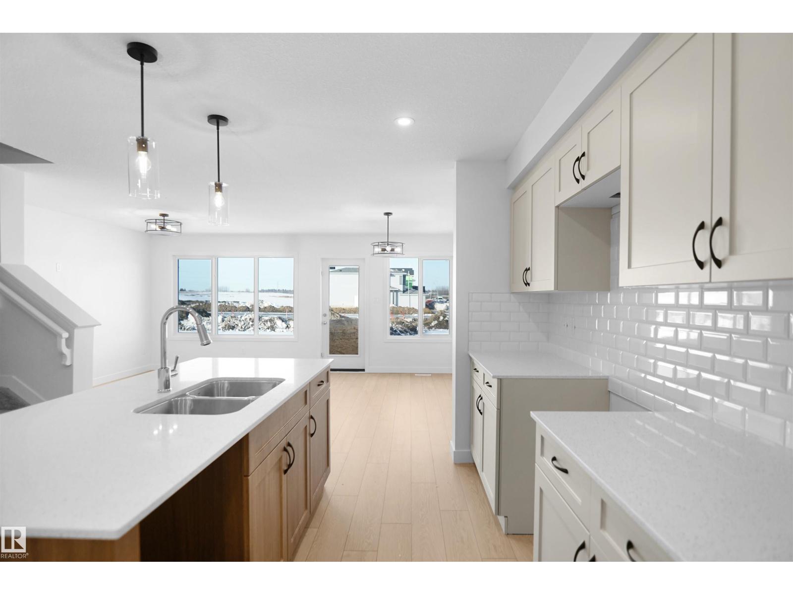 644 176 Av Ne, Edmonton, Alberta  T5Y 4G1 - Photo 10 - E4460211