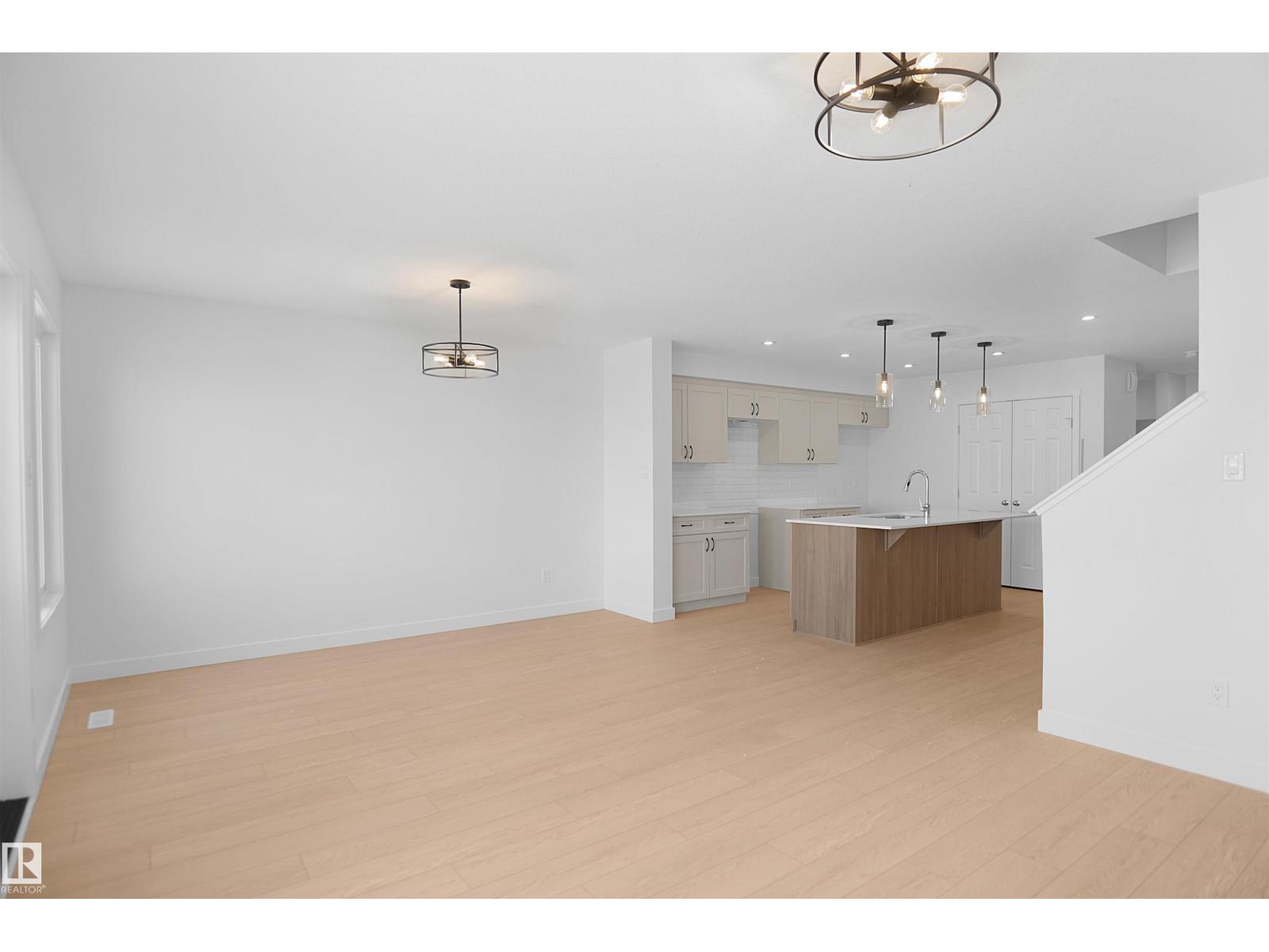 644 176 Av Ne, Edmonton, Alberta  T5Y 4G1 - Photo 4 - E4460211