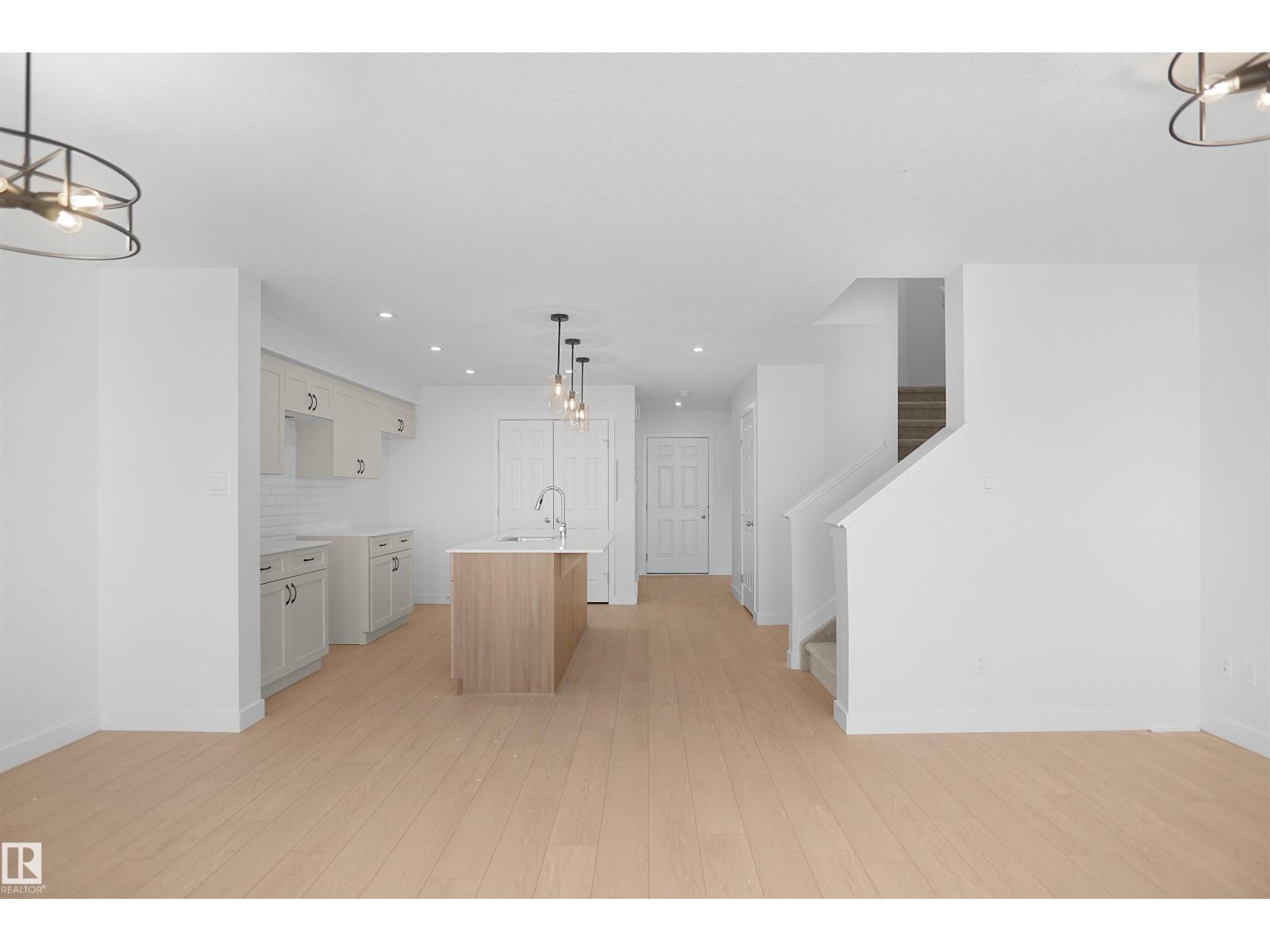 644 176 Av Ne, Edmonton, Alberta  T5Y 4G1 - Photo 5 - E4460211