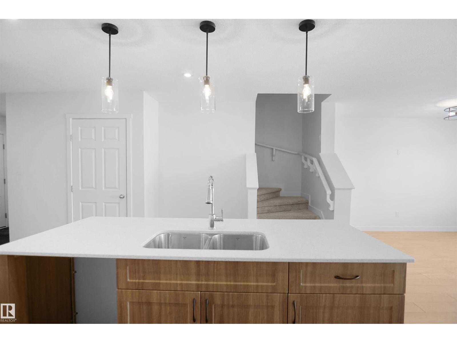 644 176 Av Ne, Edmonton, Alberta  T5Y 4G1 - Photo 12 - E4460211