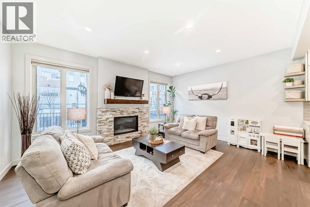 743 Shawnee Drive Sw, Calgary, Alberta  T2Y 1V6 - Photo 14 - A2280458