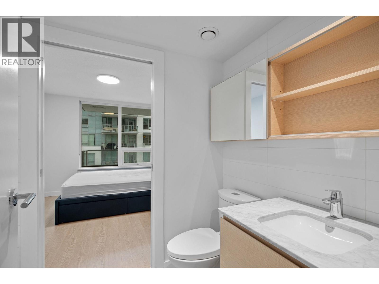 2607 908 Quayside Drive, New Westminster, British Columbia  V3M 0L4 - Photo 21 - R3085440