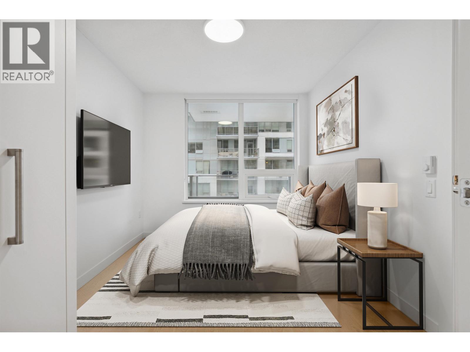 2607 908 Quayside Drive, New Westminster, British Columbia  V3M 0L4 - Photo 4 - R3085440