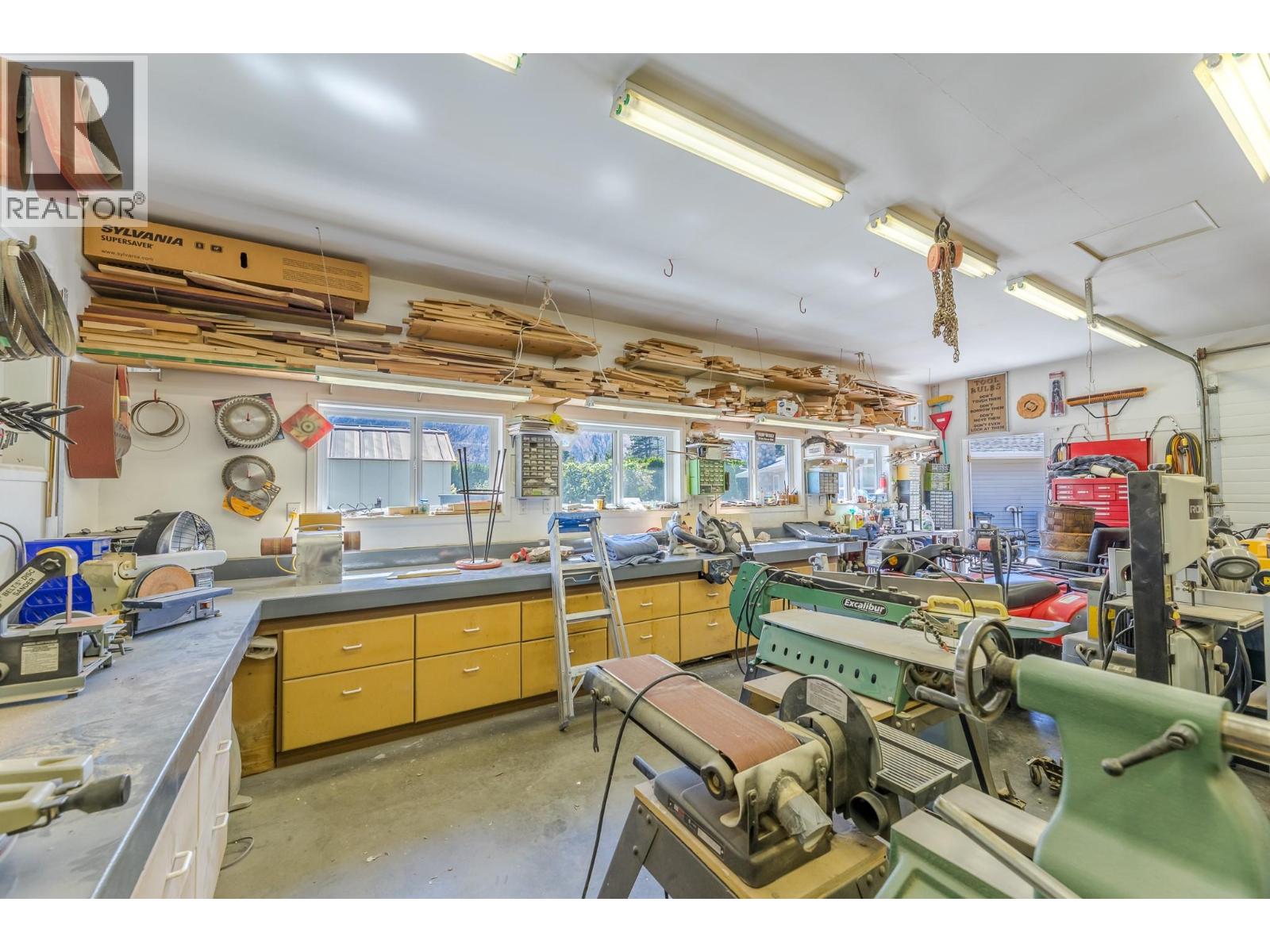 517 Vanderlinde Drive, Keremeos, British Columbia  V0X 1N2 - Photo 31 - 10374658