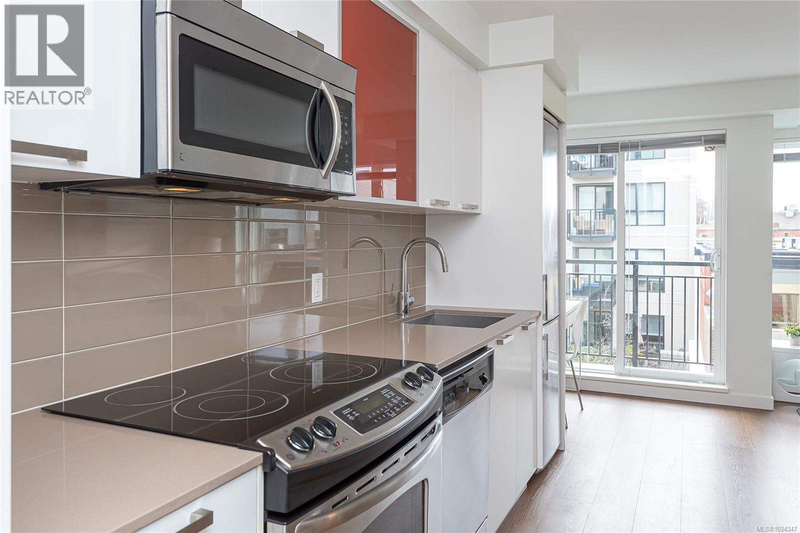 310 517 Fisgard St, Victoria, British Columbia  V8W 0C5 - Photo 18 - 1024347