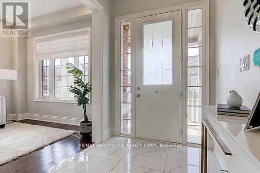 459 Threshing Mill Boulevard, Oakville, Ontario  L6H 0T3 - Photo 2 - W12759976