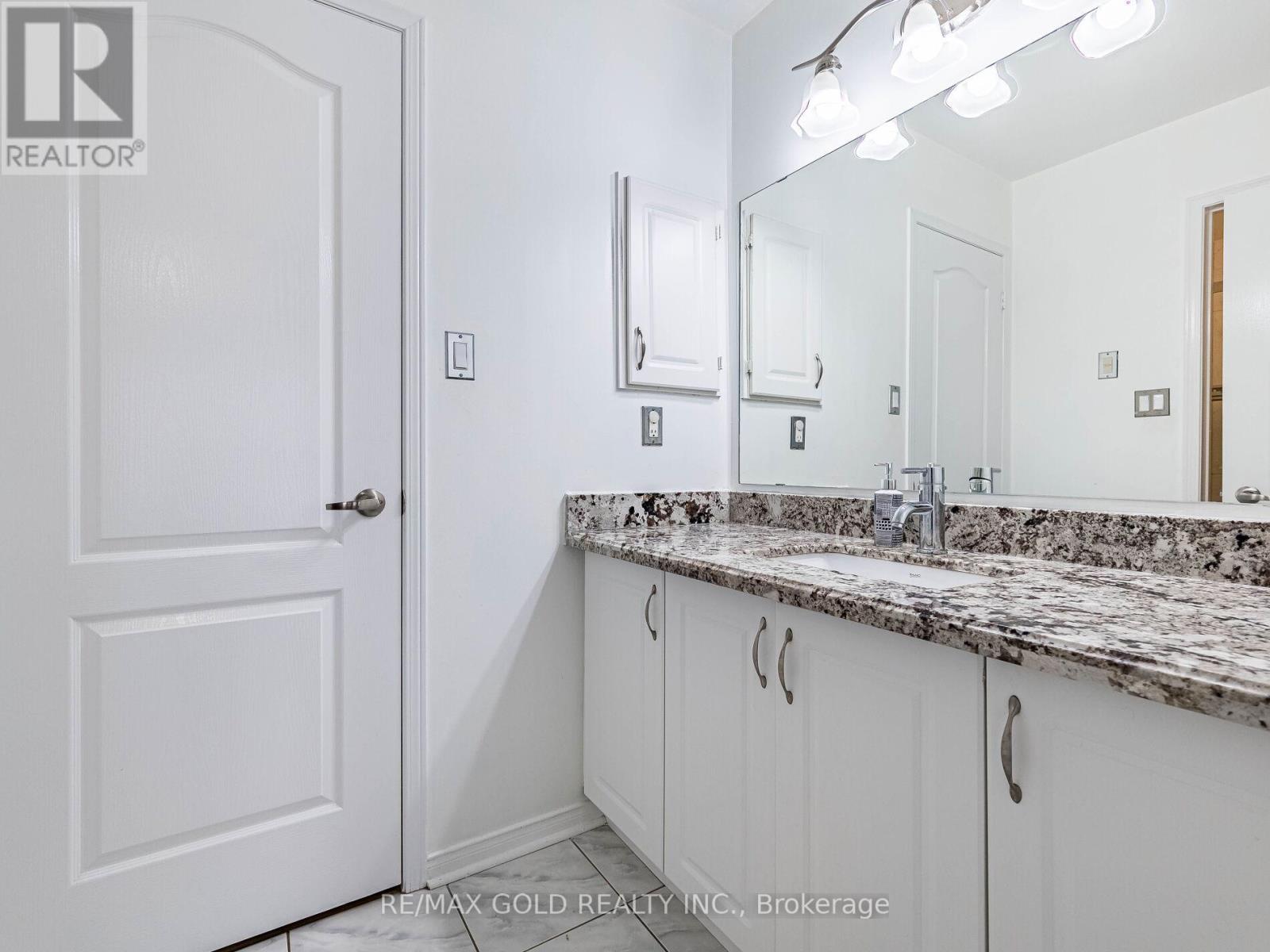 66 Hiberton Crescent, Brampton, Ontario  L7A 3C9 - Photo 26 - W12759996