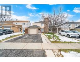8 NOTTAWASAGA CRESCENT, Brampton, Ontario