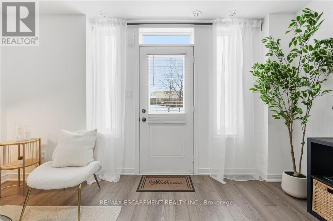 154 Watson Parkway N, Guelph, Ontario  N1E 0P6 - Photo 4 - X12759980