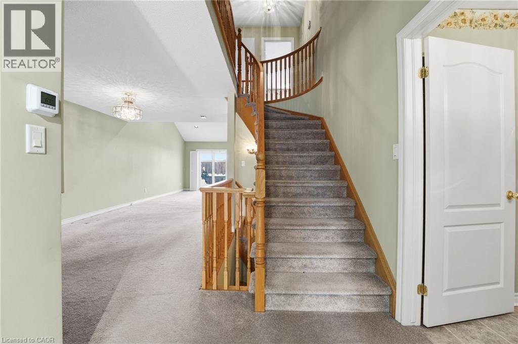 222 Fellowes Crescent Unit# 29, Waterdown, Ontario  L8B 0R1 - Photo 25 - 40801877