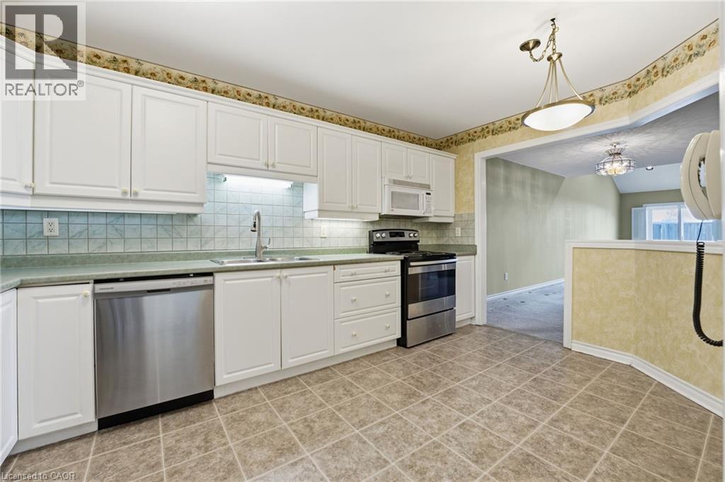 222 Fellowes Crescent Unit# 29, Waterdown, Ontario  L8B 0R1 - Photo 9 - 40801877