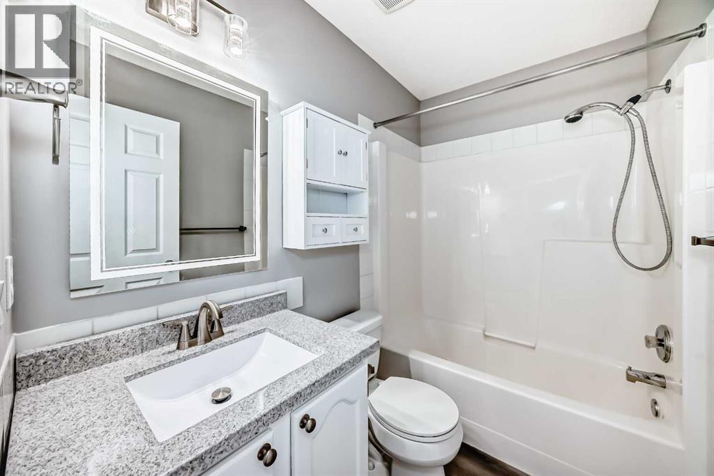 95 Hidden Creek Rise Nw, Calgary, Alberta  T3A 6L3 - Photo 31 - A2276139