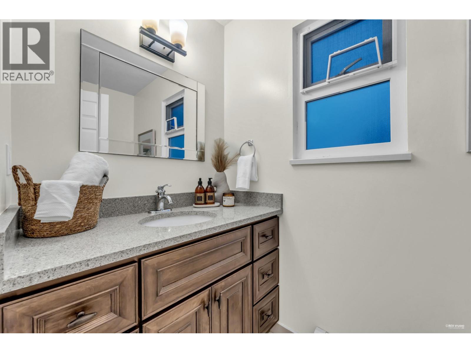 3661 Blenheim Street, Vancouver, British Columbia  V6L 2Y1 - Photo 11 - R3085272