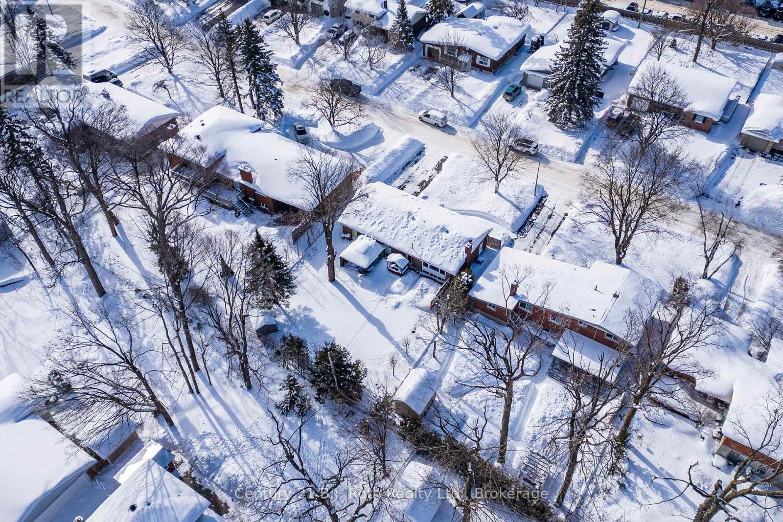 426 Highland Avenue, Orillia, Ontario  L3V 4E7 - Photo 12 - S12760042