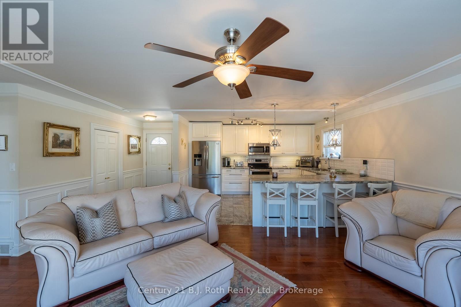 426 Highland Avenue, Orillia, Ontario  L3V 4E7 - Photo 24 - S12760042