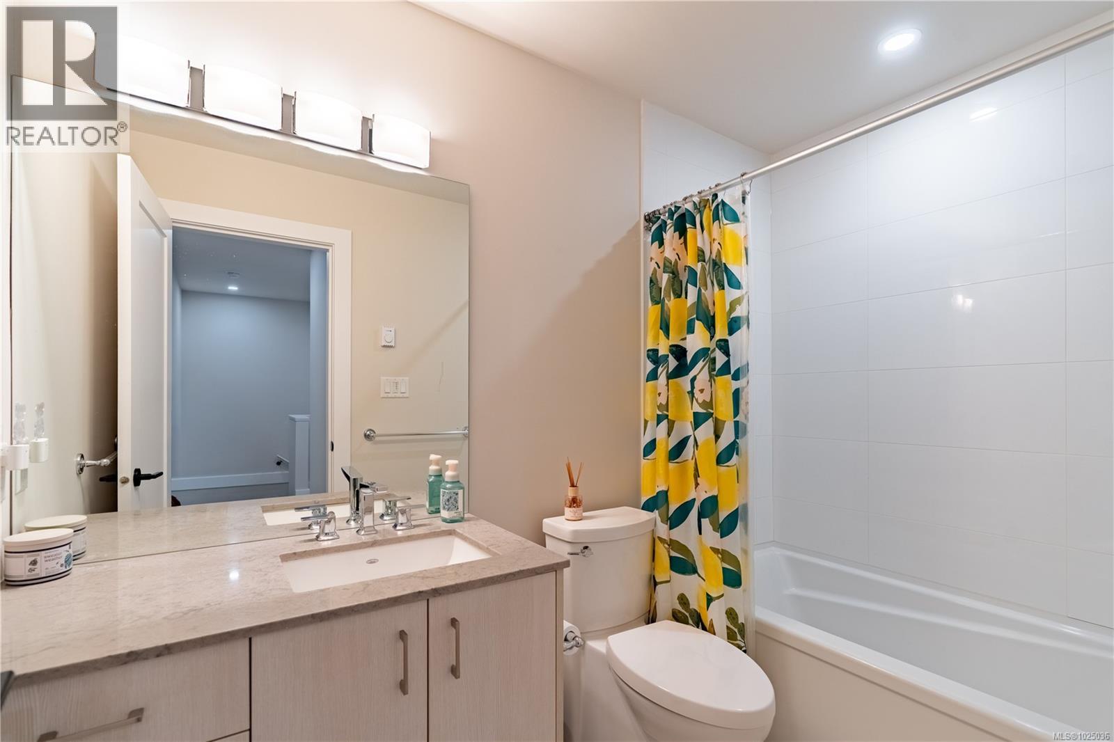 6 625 Hellesen Dr, Tofino, British Columbia  V0R 2Z0 - Photo 28 - 1025036