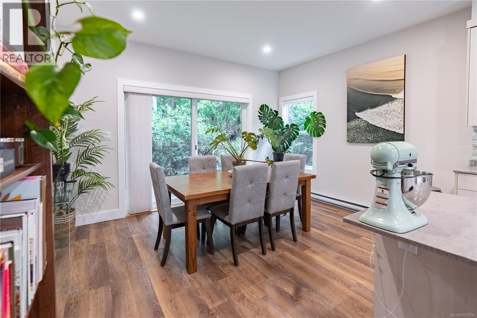 6 625 Hellesen Dr, Tofino, British Columbia  V0R 2Z0 - Photo 8 - 1025036