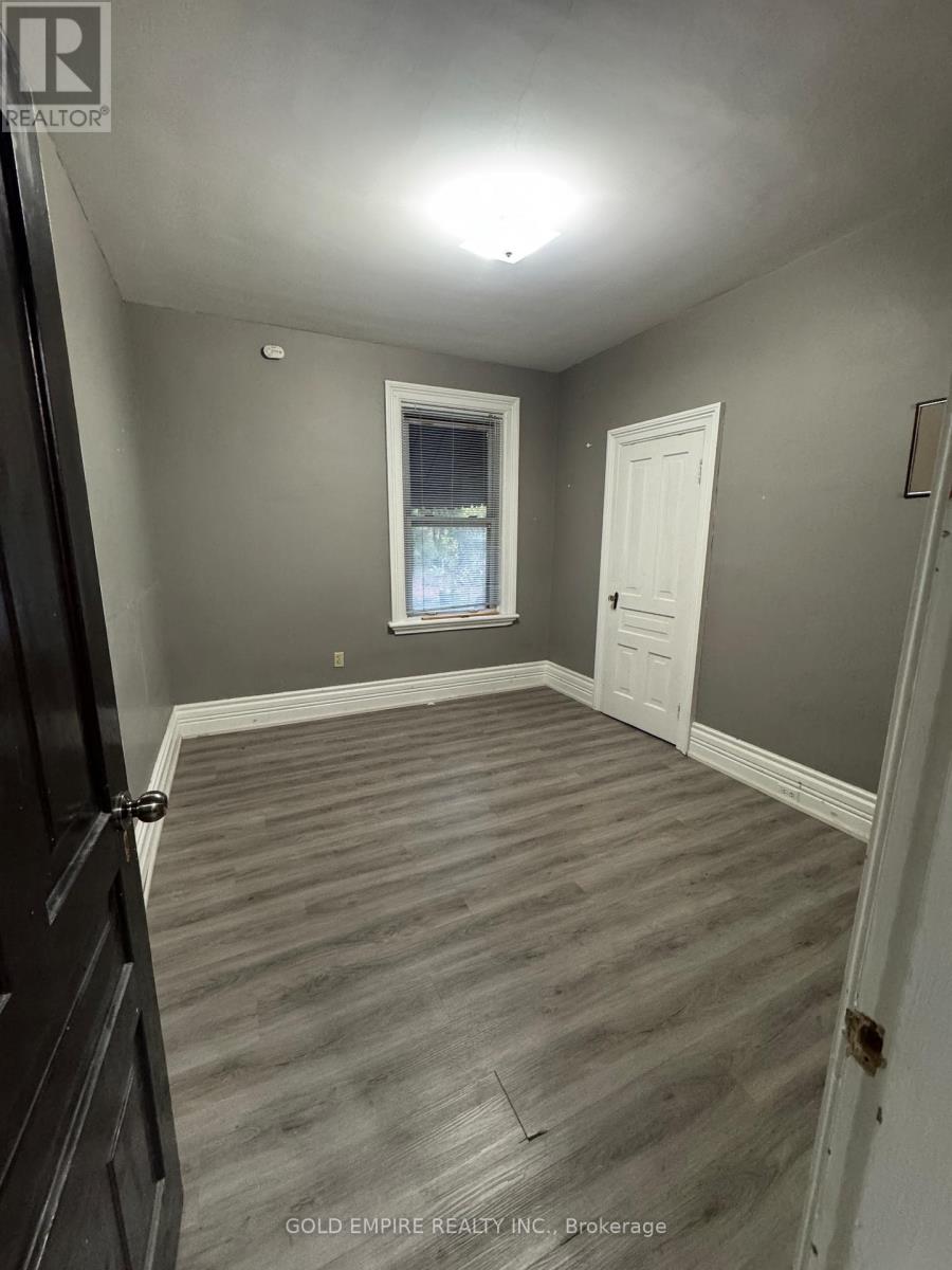 777 Little Grey Street, London East, Ontario  N5Z 1P2 - Photo 7 - X12760058