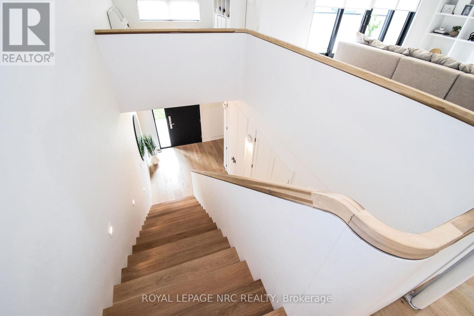 82 Ivy Crescent, Thorold, Ontario  L2V 0J9 - Photo 10 - X12760016