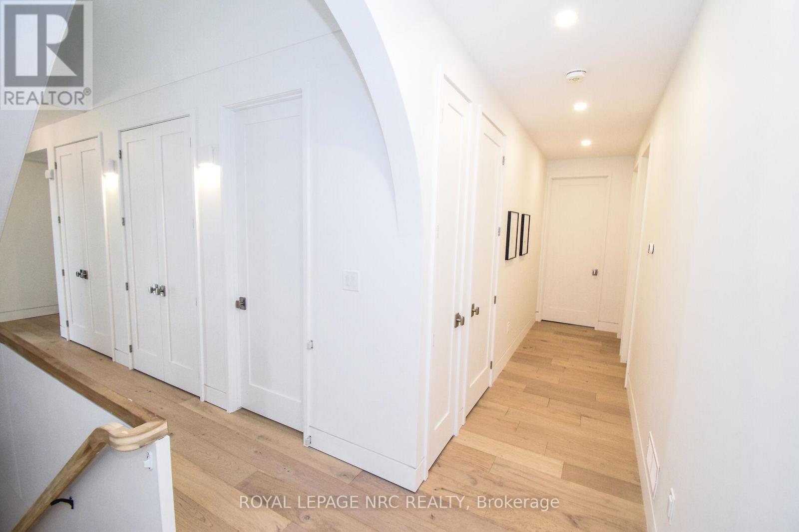 82 Ivy Crescent, Thorold, Ontario  L2V 0J9 - Photo 9 - X12760016