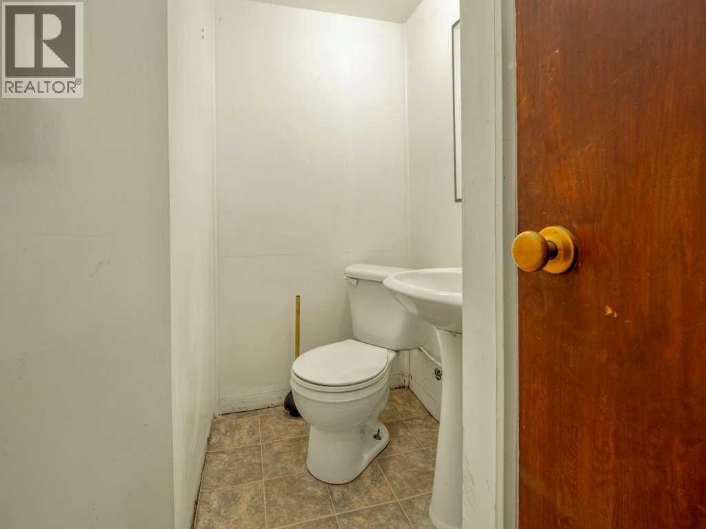 1909 10 Avenue S, Lethbridge, Alberta  T1K 0B8 - Photo 28 - A2283762