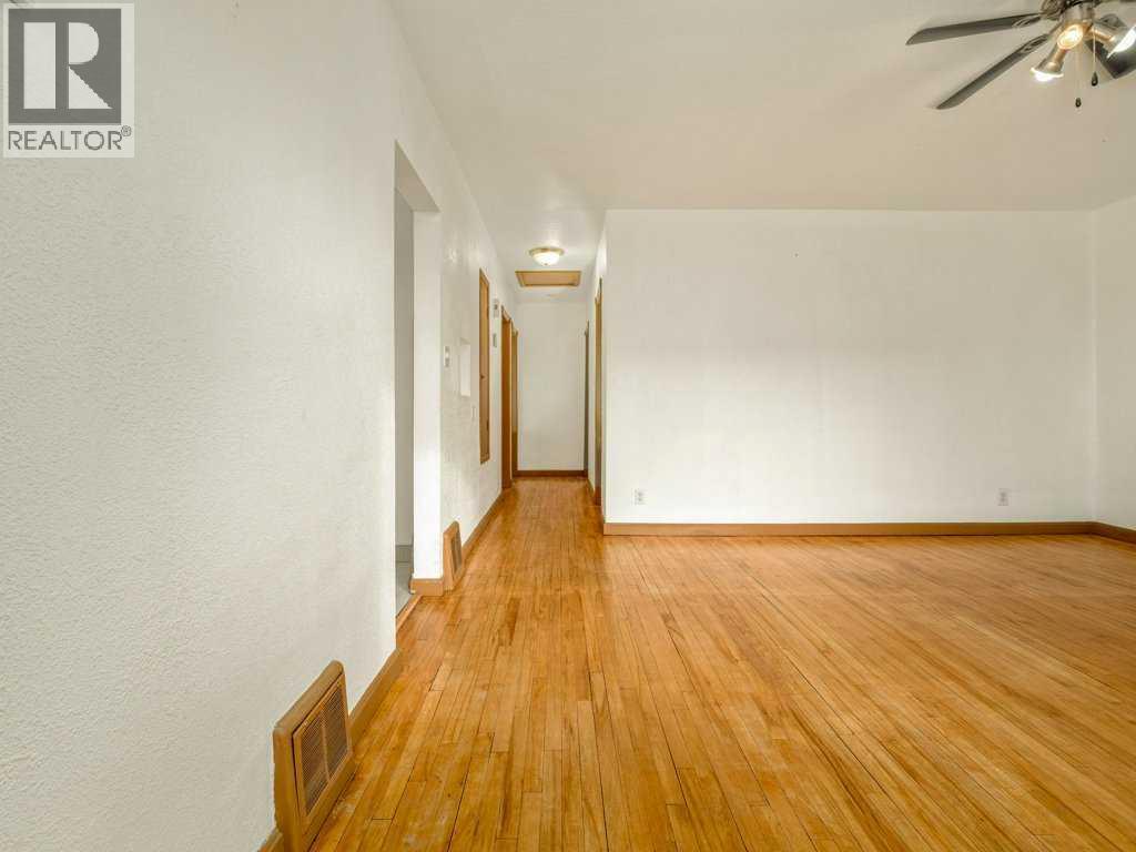 1909 10 Avenue S, Lethbridge, Alberta  T1K 0B8 - Photo 4 - A2283762