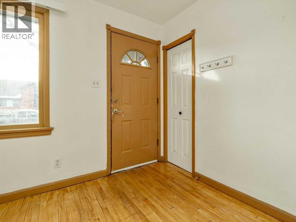 1909 10 Avenue S, Lethbridge, Alberta  T1K 0B8 - Photo 5 - A2283762