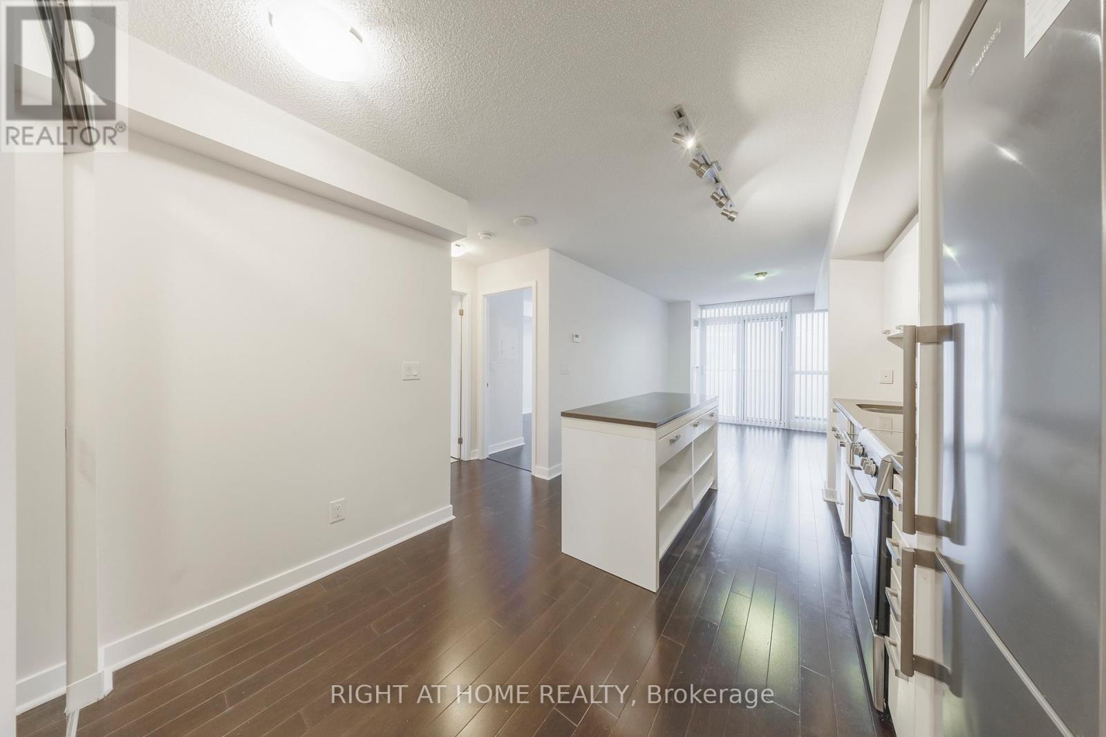 501 - 295 Adelaide Street W, Toronto, Ontario  M5V 0L4 - Photo 30 - C12760036