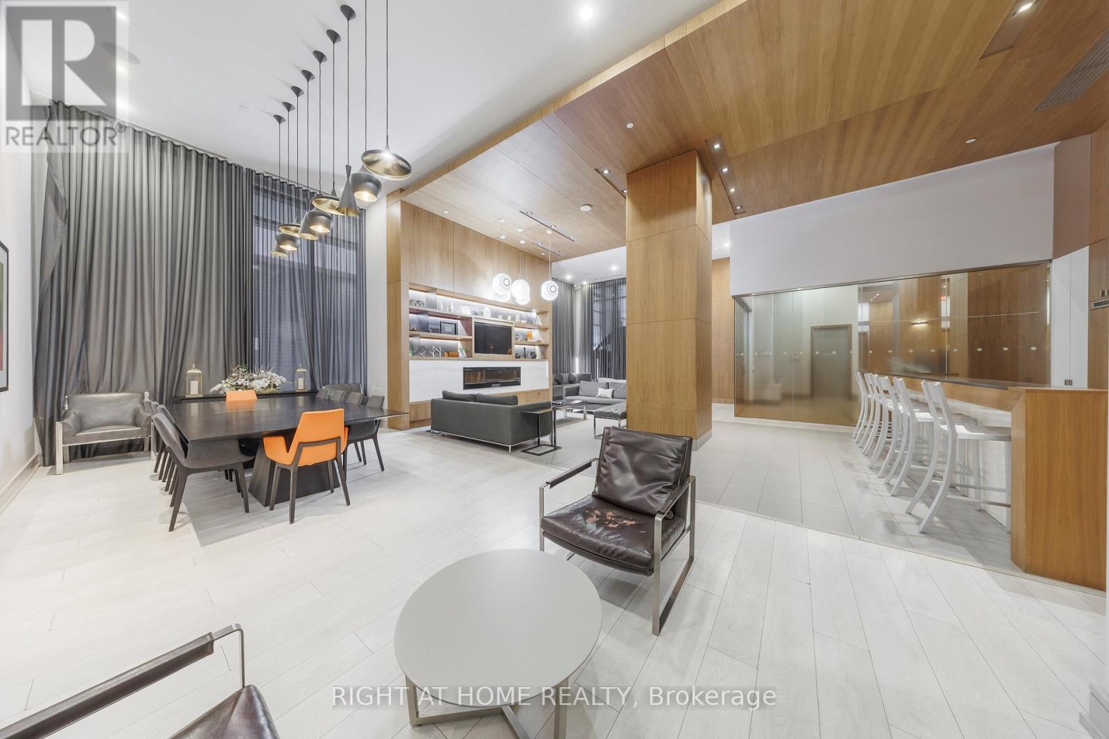 501 - 295 Adelaide Street W, Toronto, Ontario  M5V 0L4 - Photo 6 - C12760036