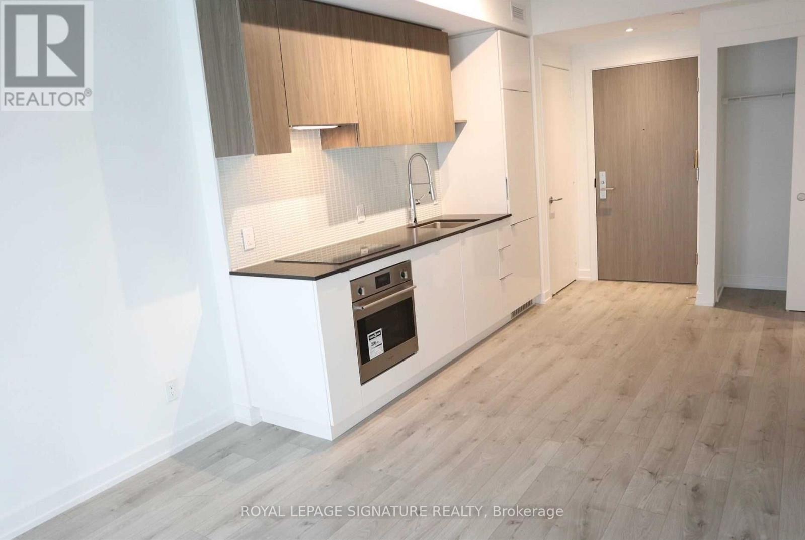 322 - 161 Roehampton Avenue, Toronto, Ontario  M4P 0C9 - Photo 2 - C12760054