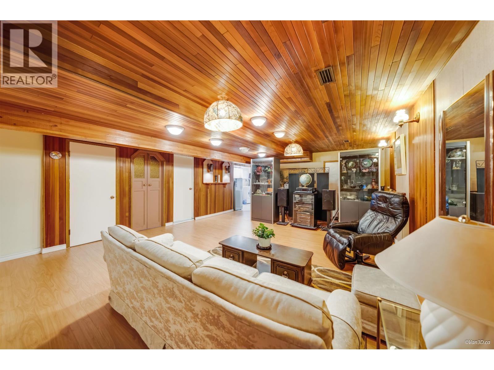 4646 Charlotte Court, Burnaby, British Columbia  V5G 2R8 - Photo 18 - R3086684