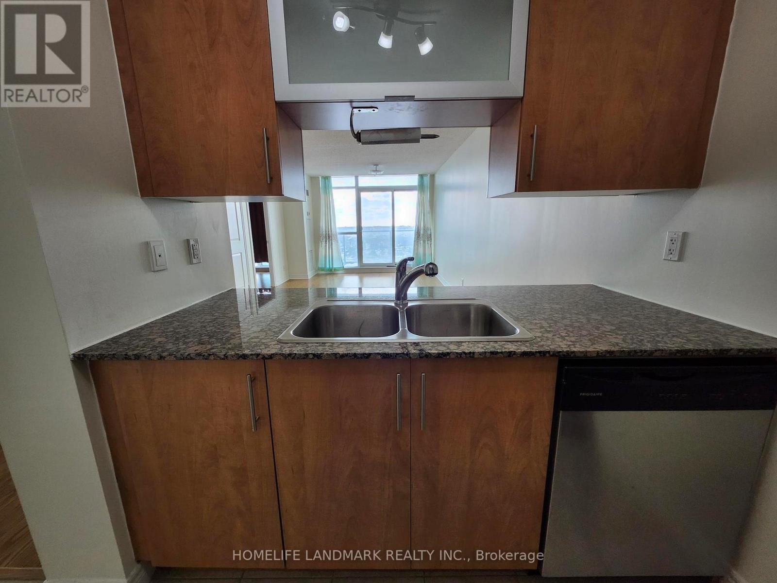 2711 - 50 Town Centre Court, Toronto, Ontario  M1P 0A9 - Photo 4 - E12760028