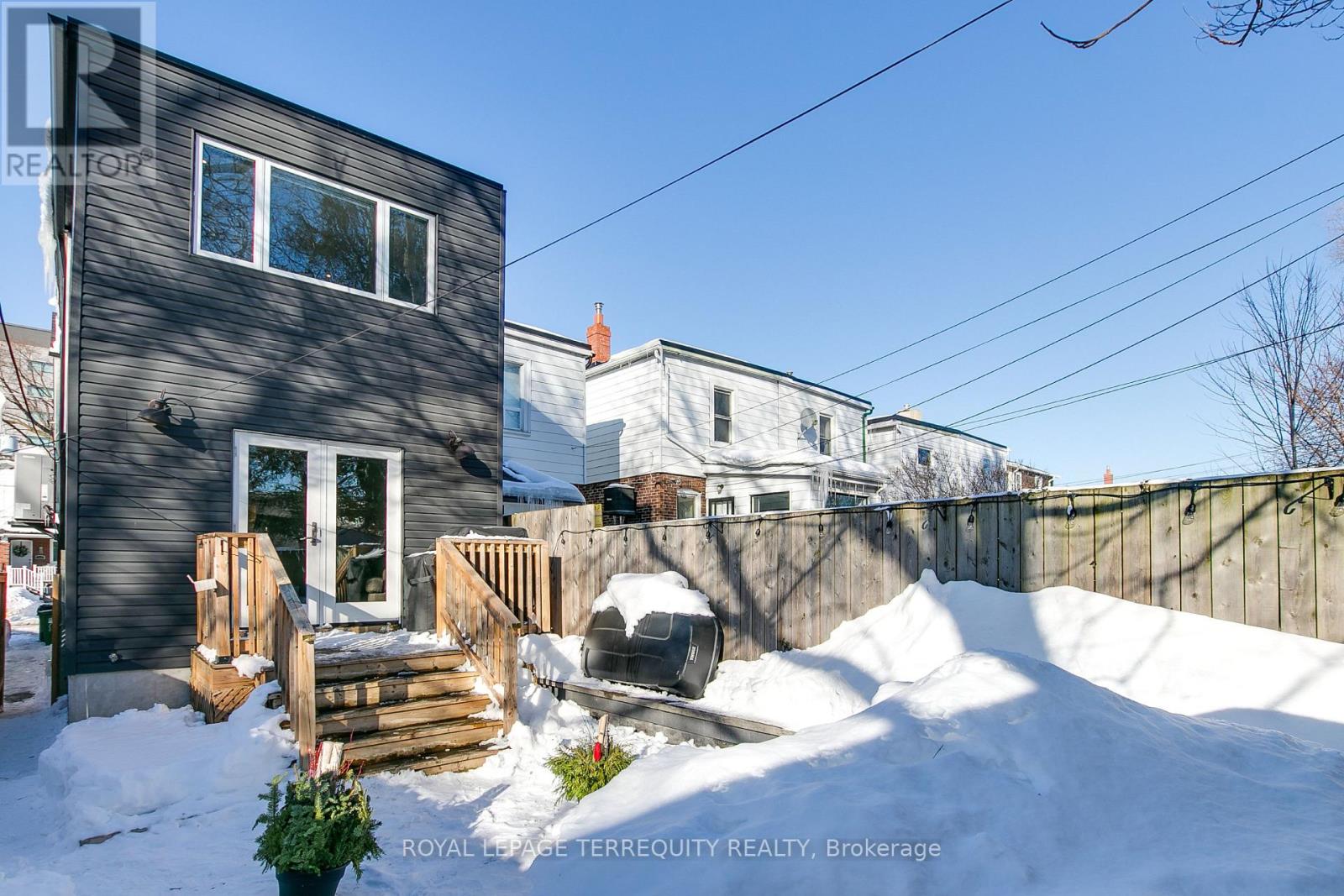 189 Queensdale Avenue, Toronto, Ontario  M4C 2B1 - Photo 11 - E12760056