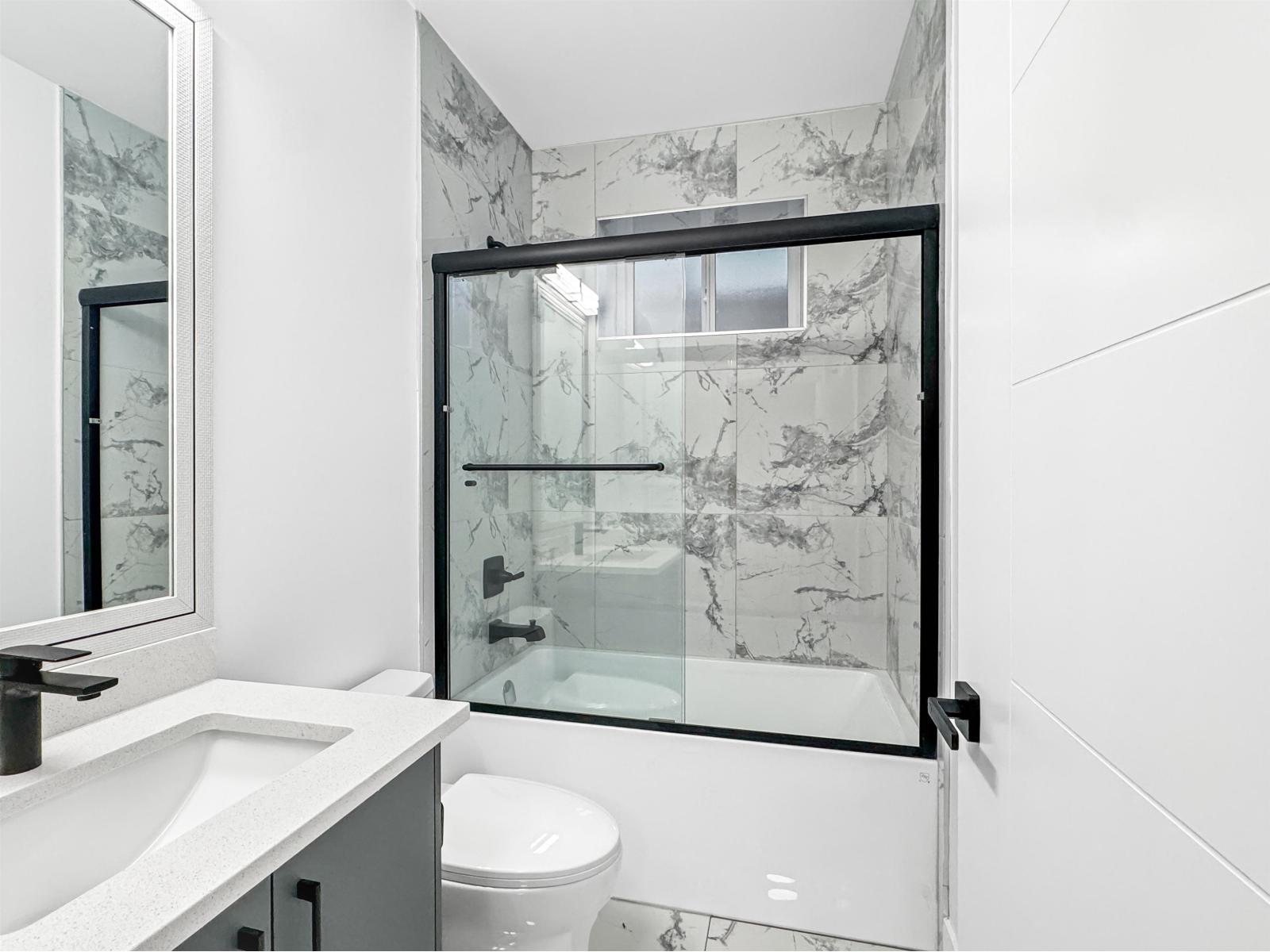 Bsmt 1695 167th Street, Surrey, British Columbia  V3Z 0B4 - Photo 11 - R3086884