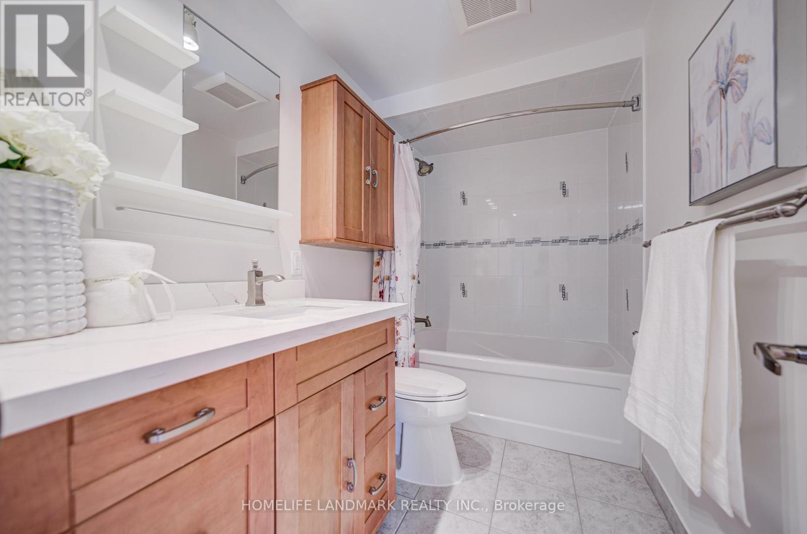 101 Upton Crescent, Markham, Ontario  L3R 3T3 - Photo 29 - N12760024