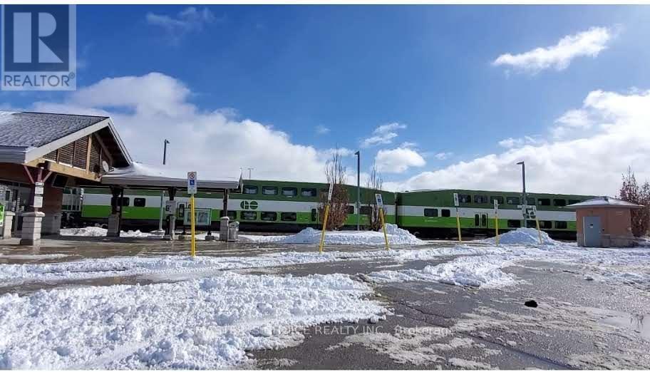 100 Rougeview Park Crescent, Markham, Ontario  L6E 0P9 - Photo 26 - N12760044