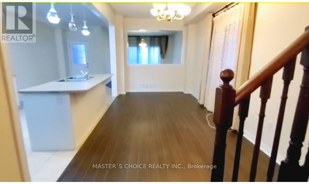 100 Rougeview Park Crescent, Markham, Ontario  L6E 0P9 - Photo 5 - N12760044