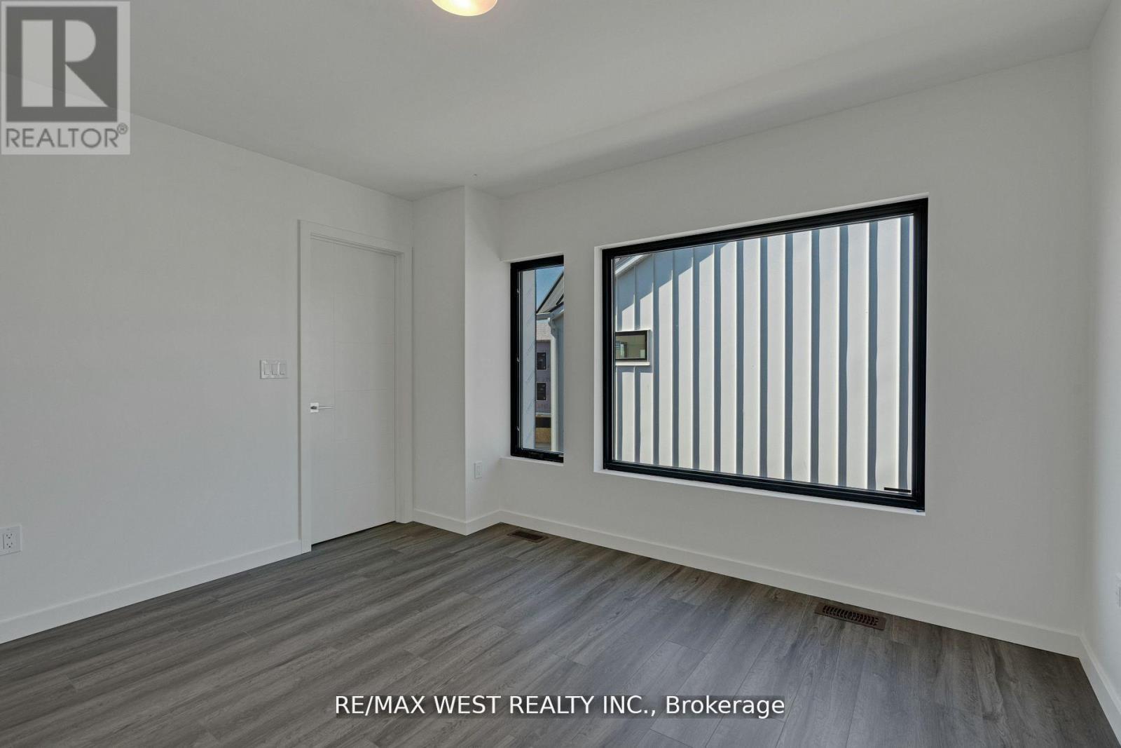 10 Rainwater Lane, Barrie, Ontario  L4N 9J6 - Photo 22 - S12760068