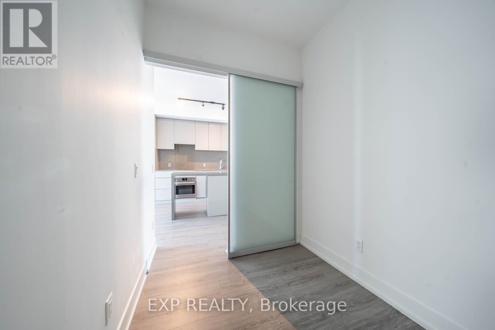 5206 - 7 Grenville Street E, Toronto, Ontario  M4Y 0E9 - Photo 25 - C12715758